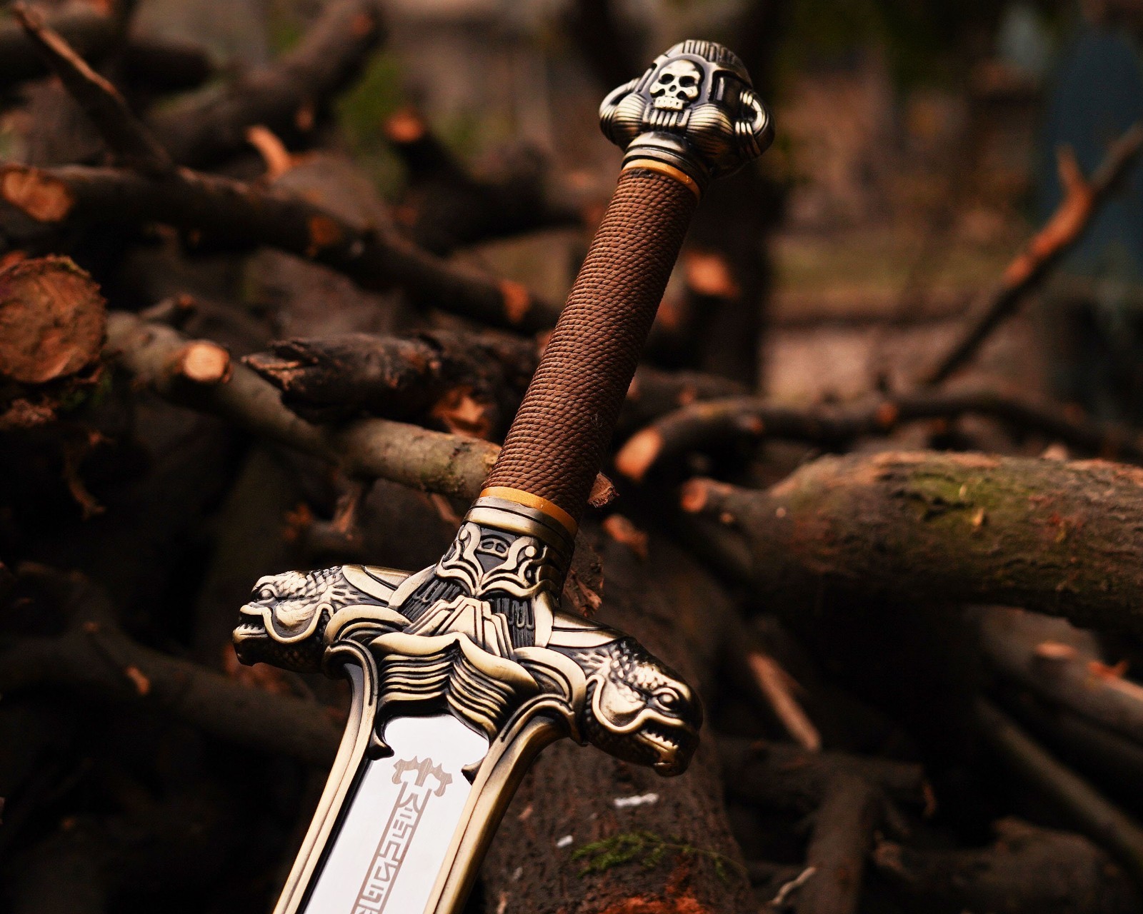 Handmade Conan the Barbarian Atlantean Sword, Movie Replica Free Sheath & Plaque