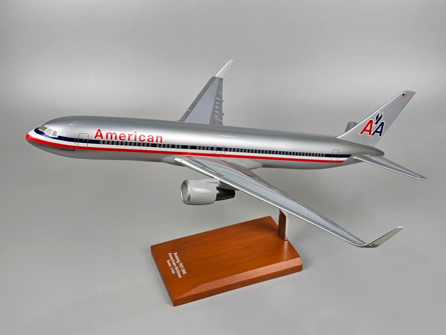 767-300 Boeing American Airlines Bare Eagle livery aircraft airplane model 1/100
