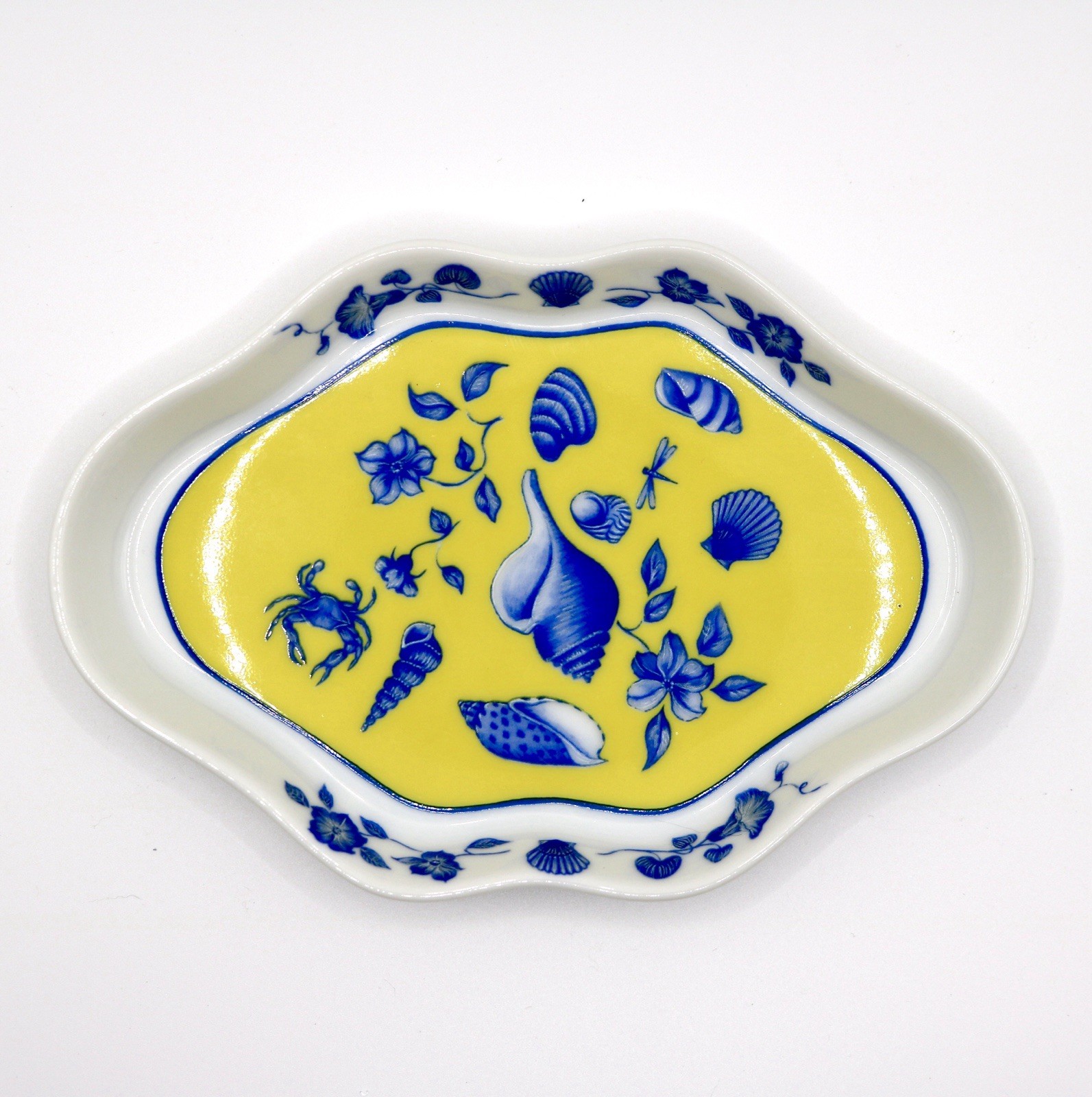 Vintage Lynn Chase Costa Azzurra Small Leaf Dish Porcelain Shell Trinket Tray