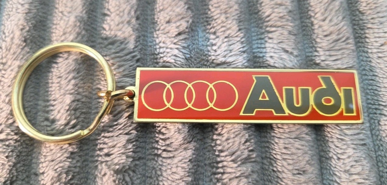 Vtg Audi Enameled Metal Key Ring Chain R8 A3 A4 A6 A7 Q7 Q3 Q5 Q8 TT Keychain