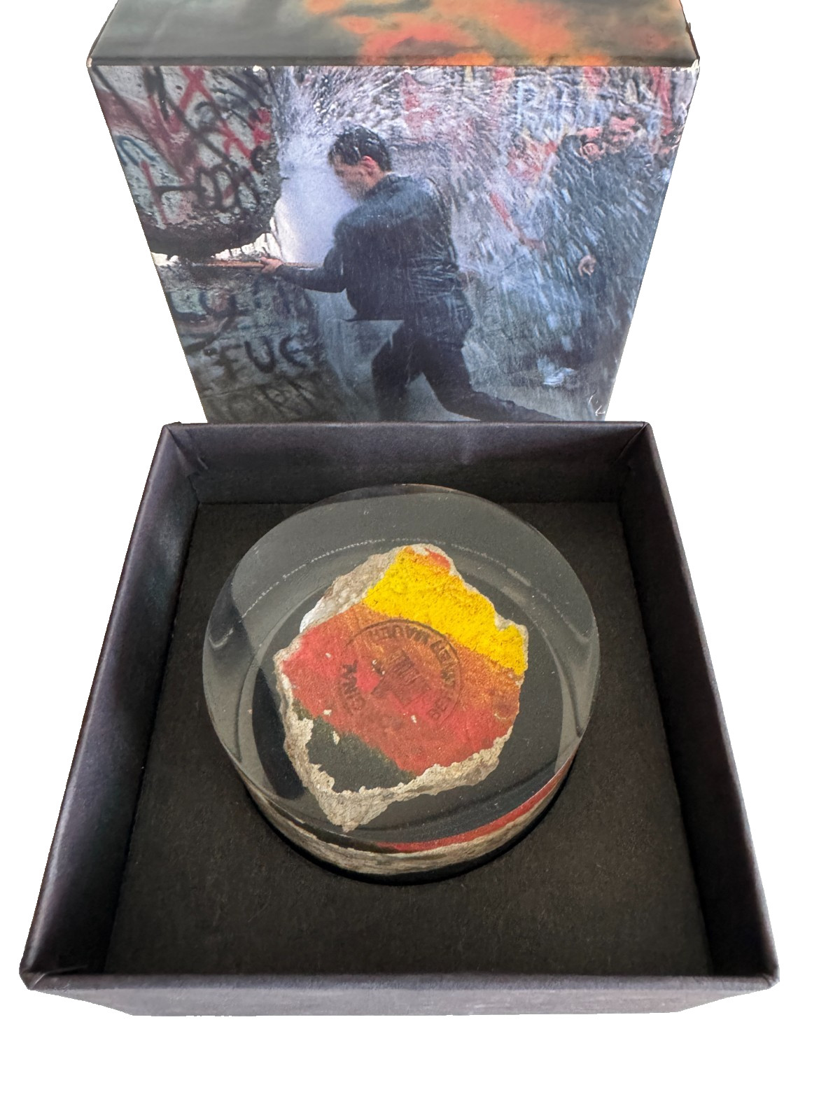 Spectacular Original Berlin Wall Piece & Box by Time Warner - German Flag Colors