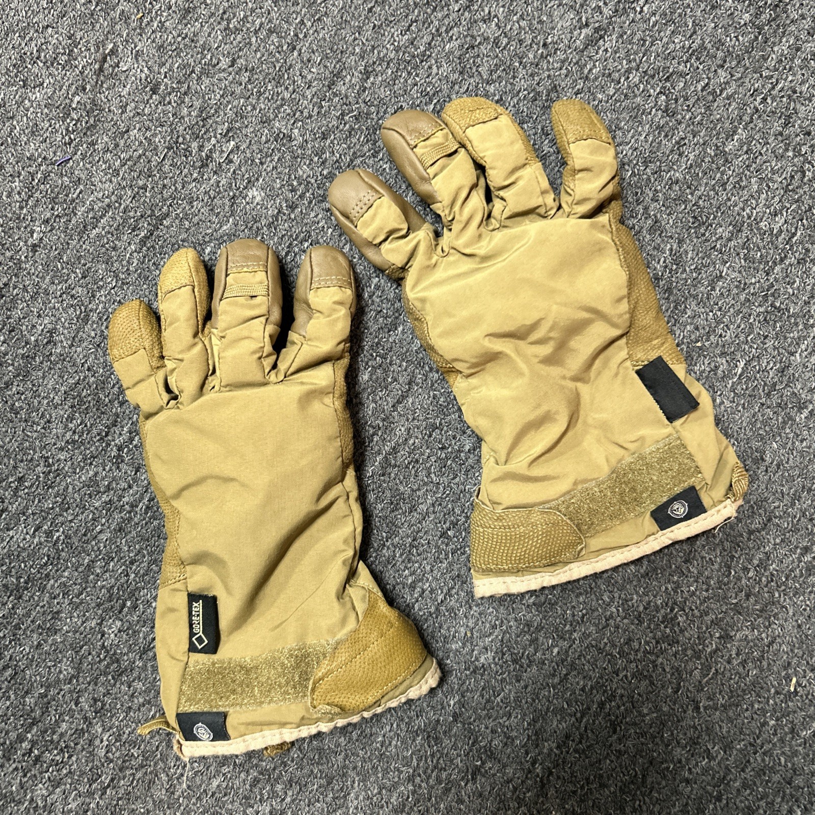 Military Clime and Place Dexterous Waterproof Gloves Coyote Size LARGE