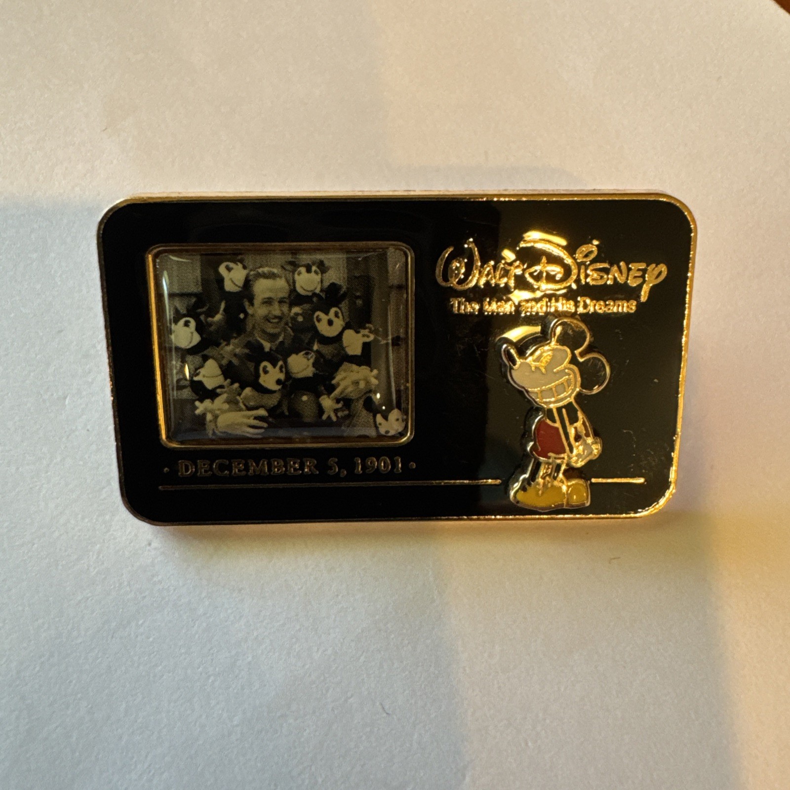 Walt Disney The Man and His Dreams 2002 Pin - December 5 1901 Birthday