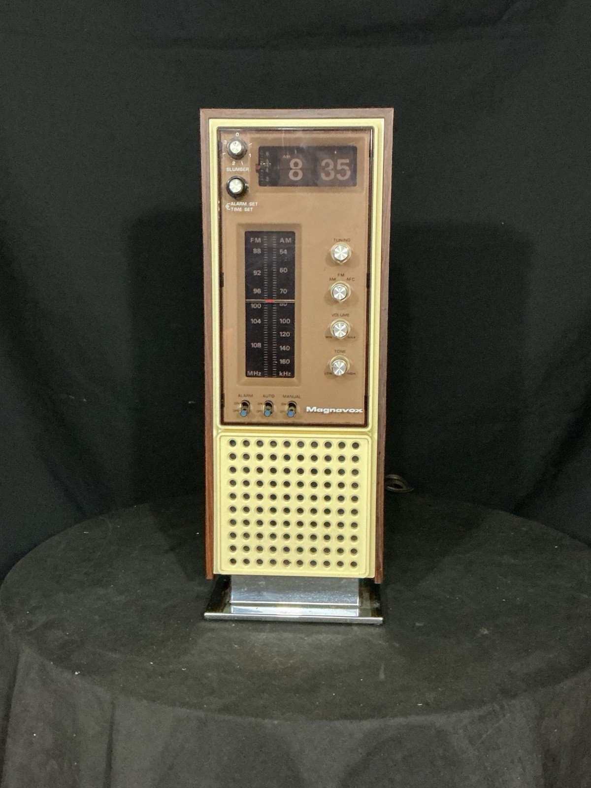 Vintage Magnavox Tower Radio Alarm Clock