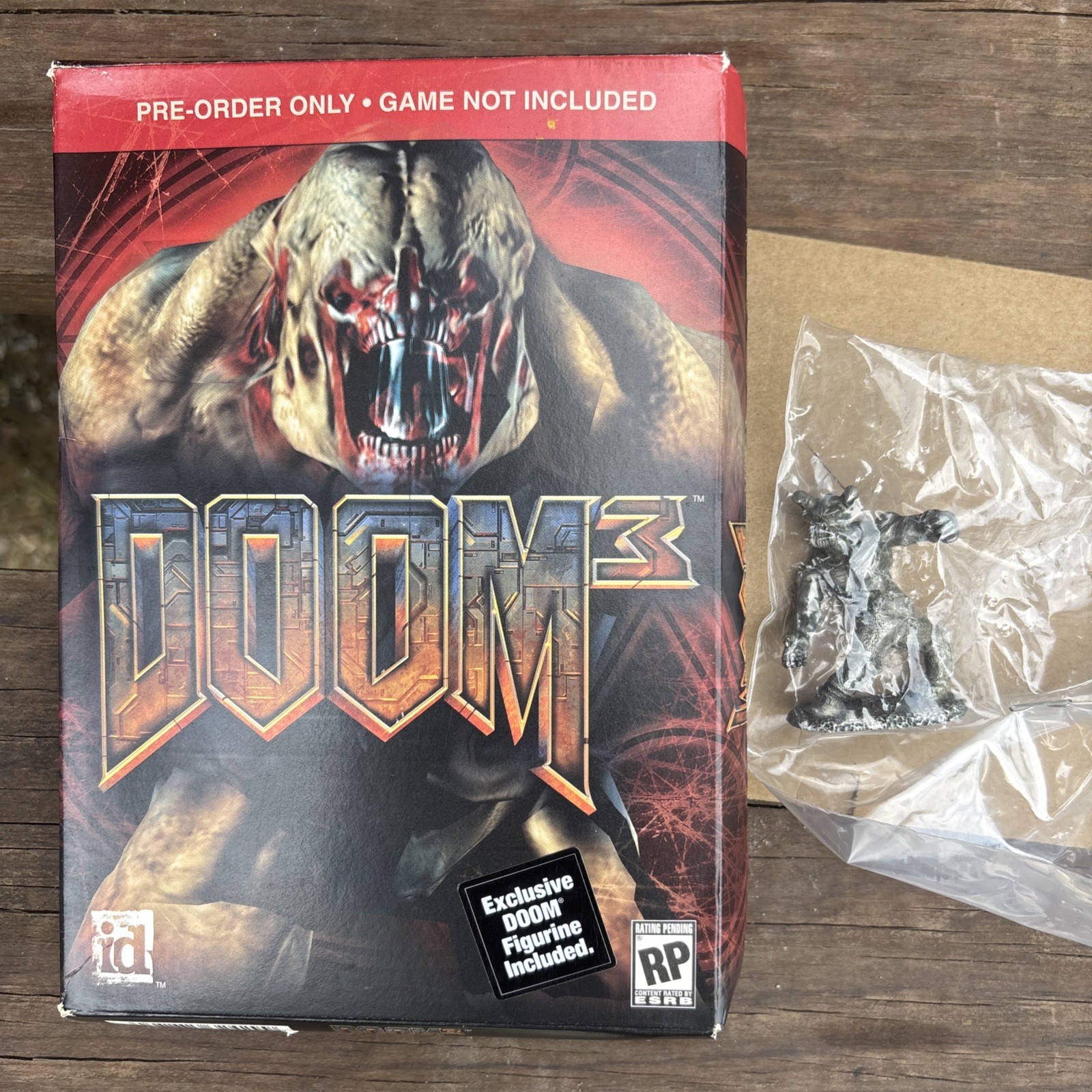 Doom 3 Pre-Order Pewter Figurine Sealed with Rare Promo Box (Warped Condition)