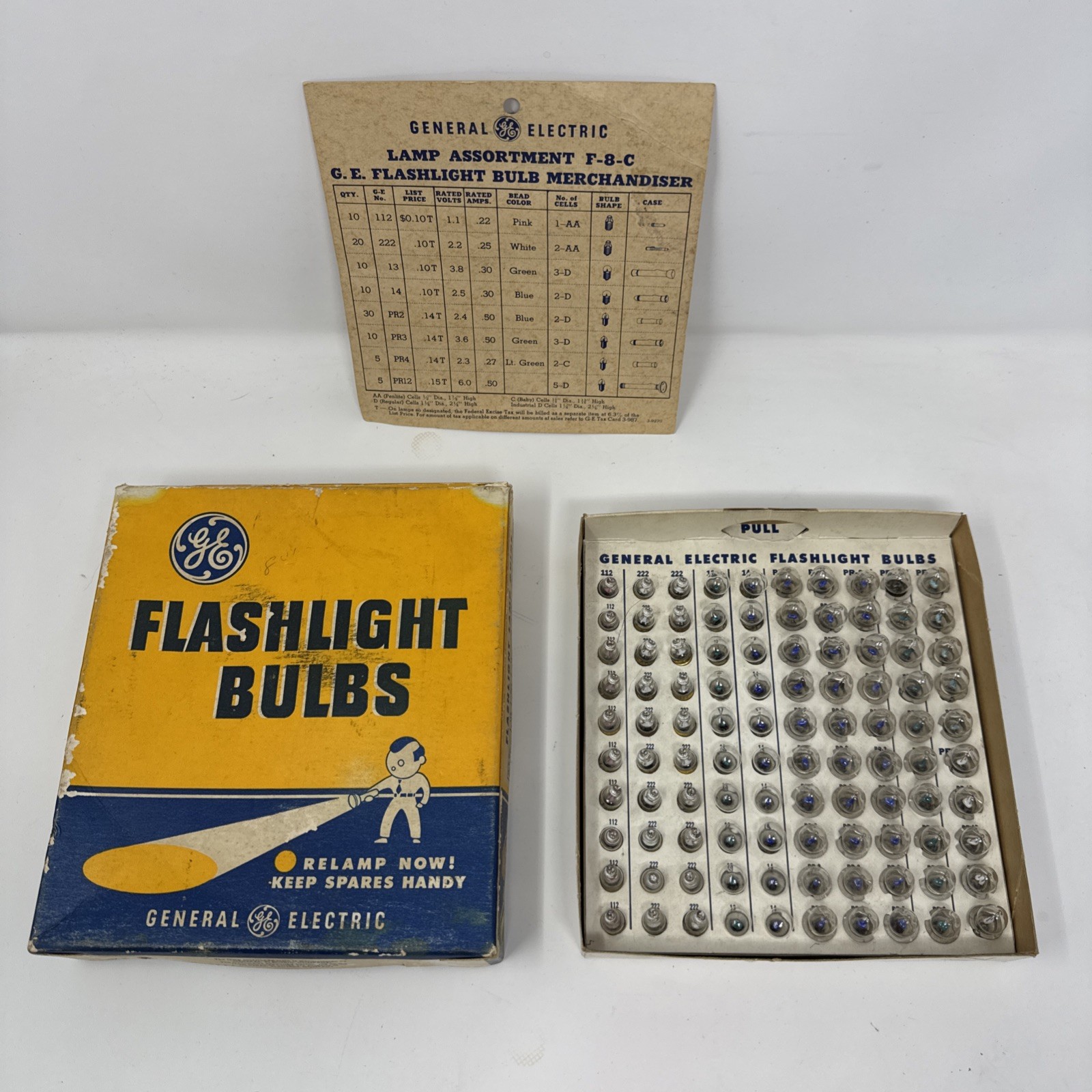 GENERAL ELECTRIC GE 1950s FLASHLIGHT  DISPLAY BOX + BULBS Vintage COMPLETE NOS