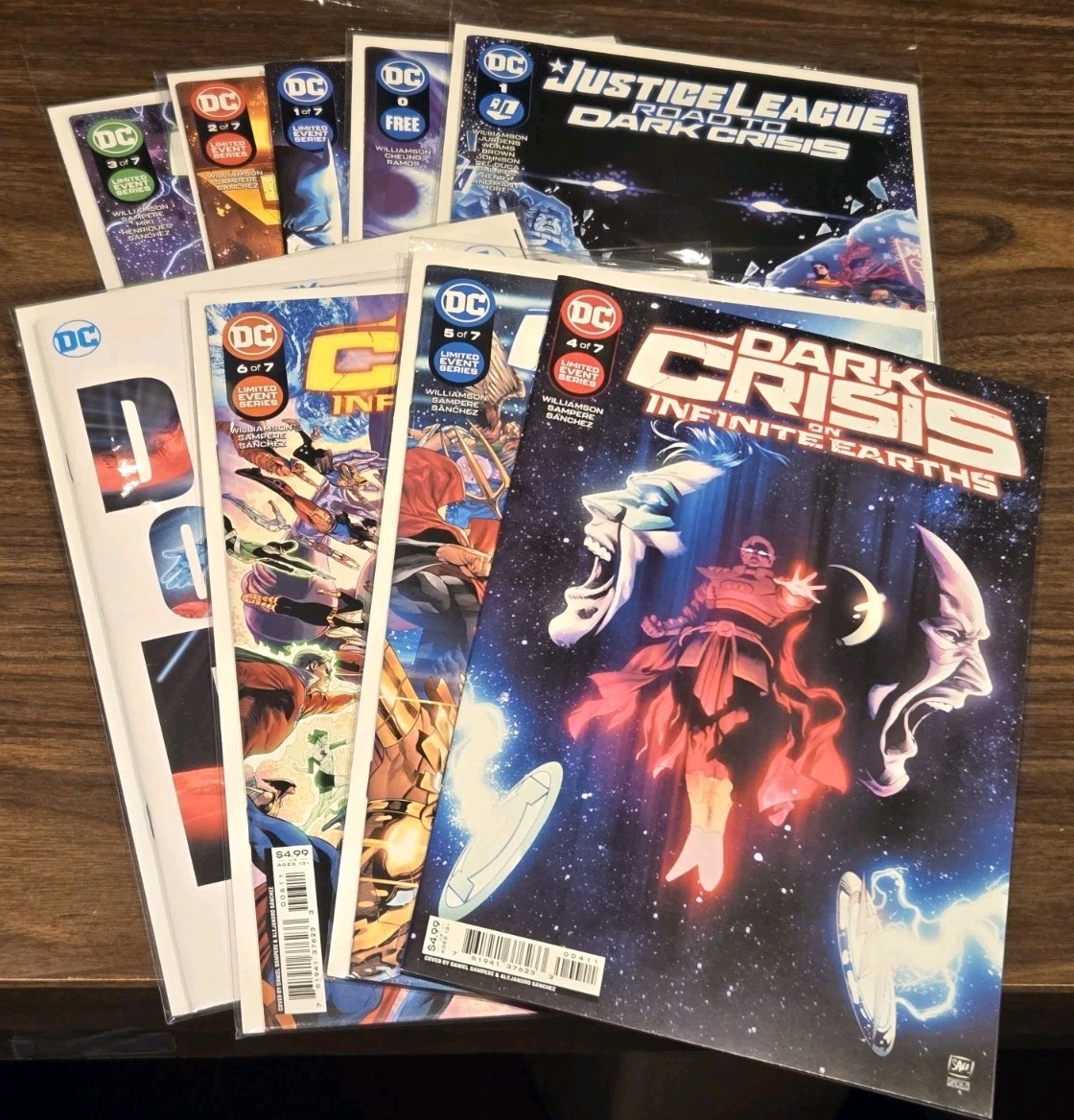DARK CRISIS ON INFINITE EARTHS 0-7 / JUSTICE LEAGUE ROAD TO DARK CRISIS
