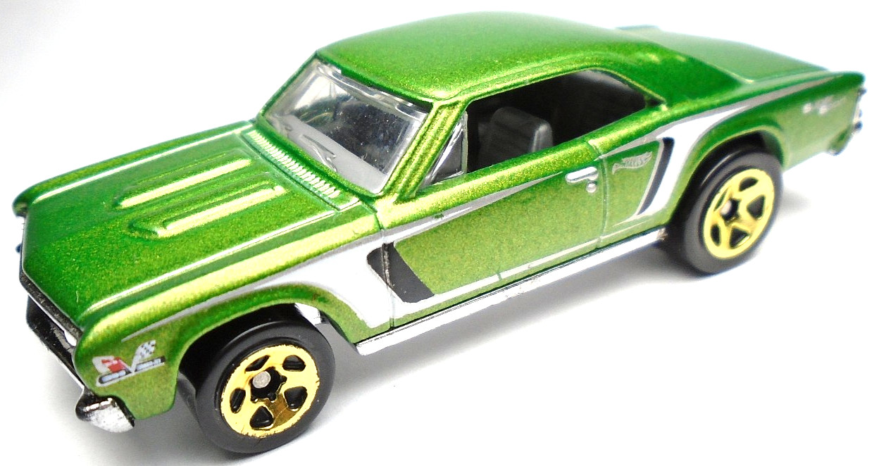 2011 HOT WHEELS MUSCLE MANIA \'67 CHEVY CHEVELLE SS 396 GREEN DIECAST 3 1/8\