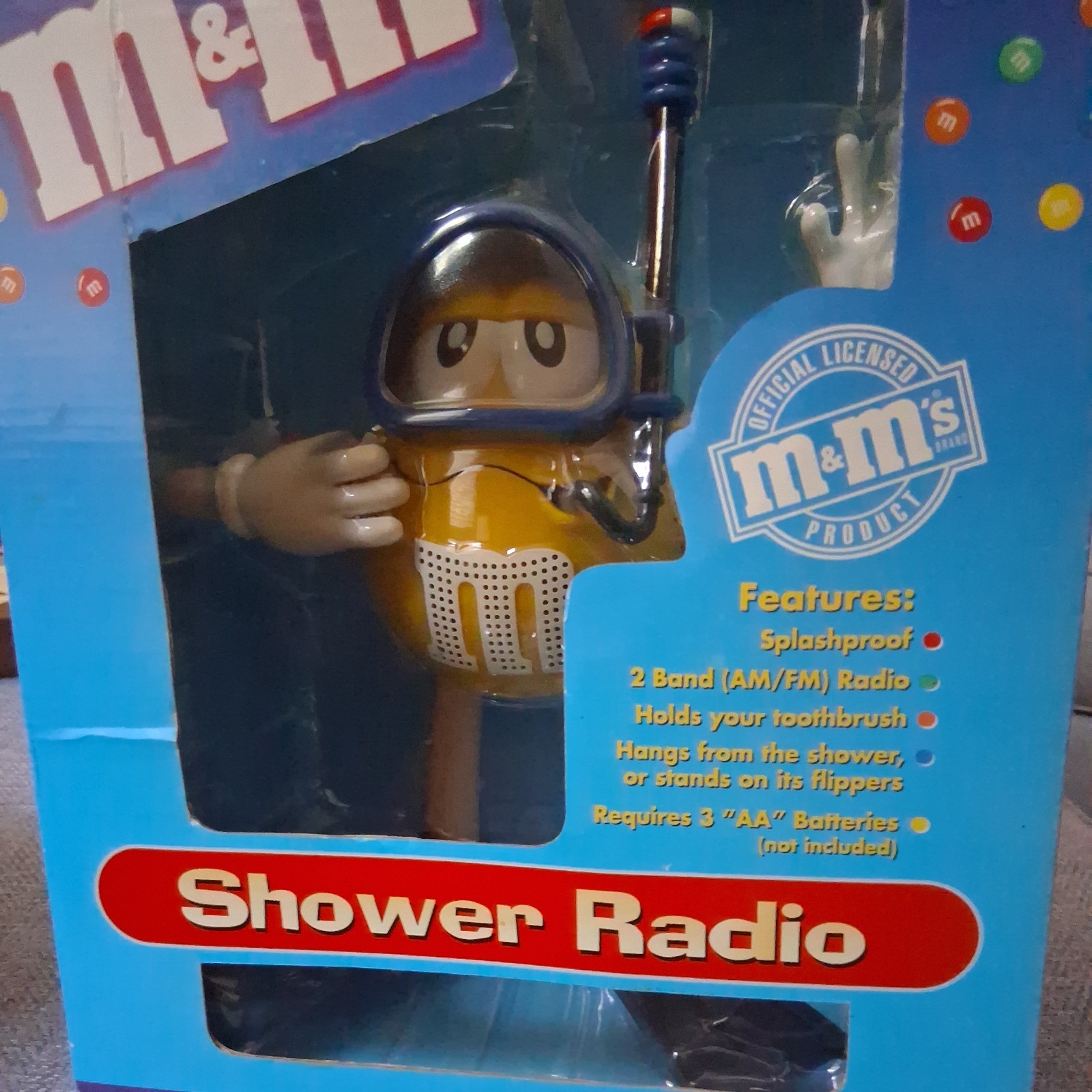 1990\'s M&M Shower Radio new in box