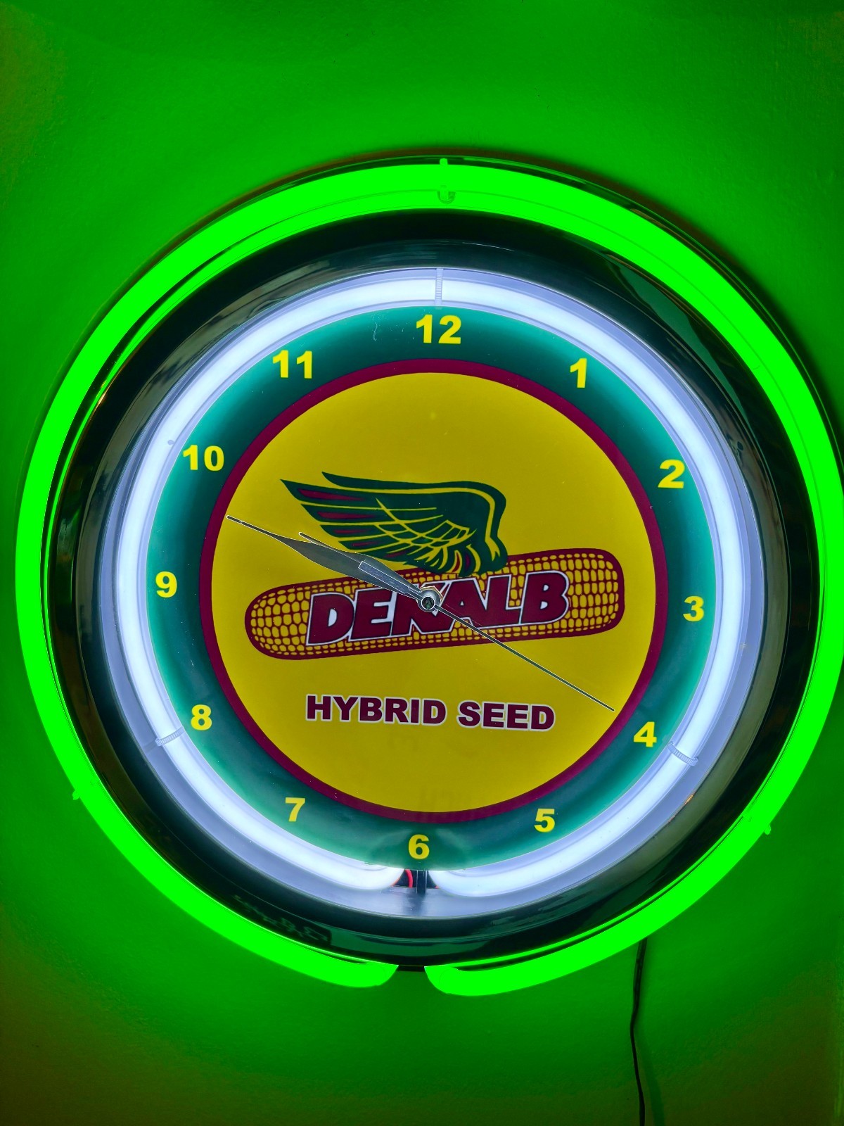 Dekalb Seed Feed Store Barn Farm Farmer Man Cave Neon Retro Clock Sign
