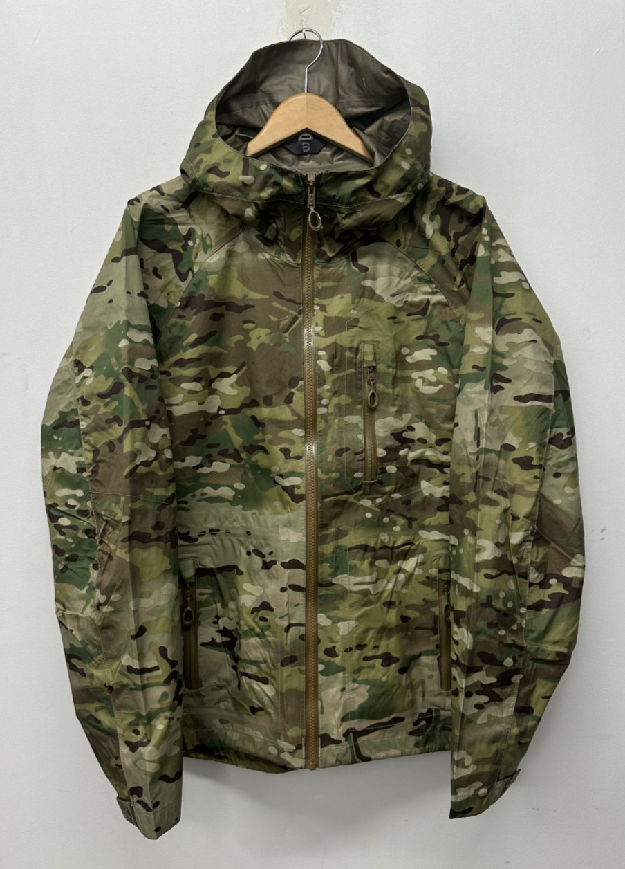 NOS Beyond Clothing A6 Gore-Tex Rain Jacket, OCP,  Size Large,  V-105