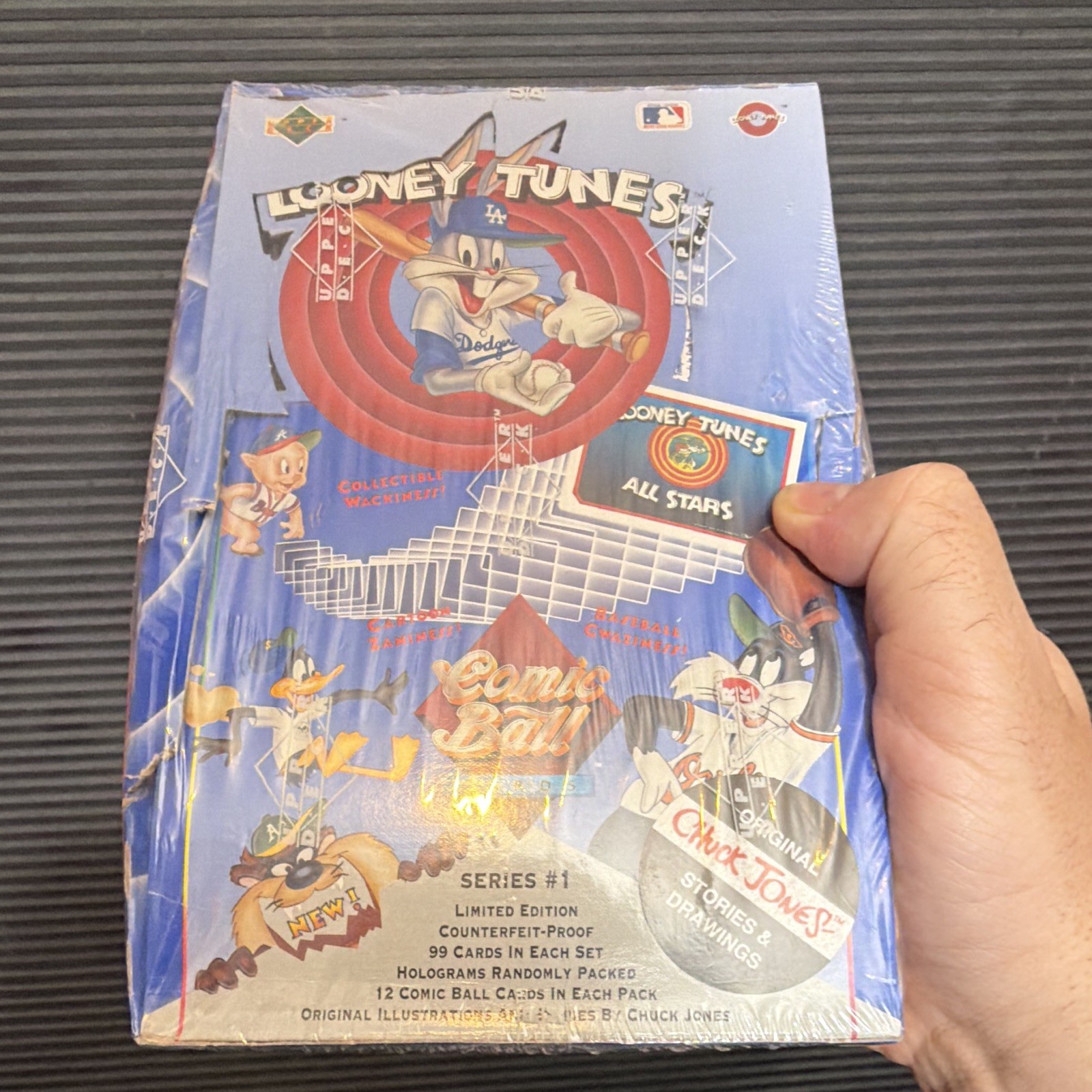 Upper Deck Looney Tunes All Stars Comic Ball Series 1 Box 1990 99 Cards Hologram