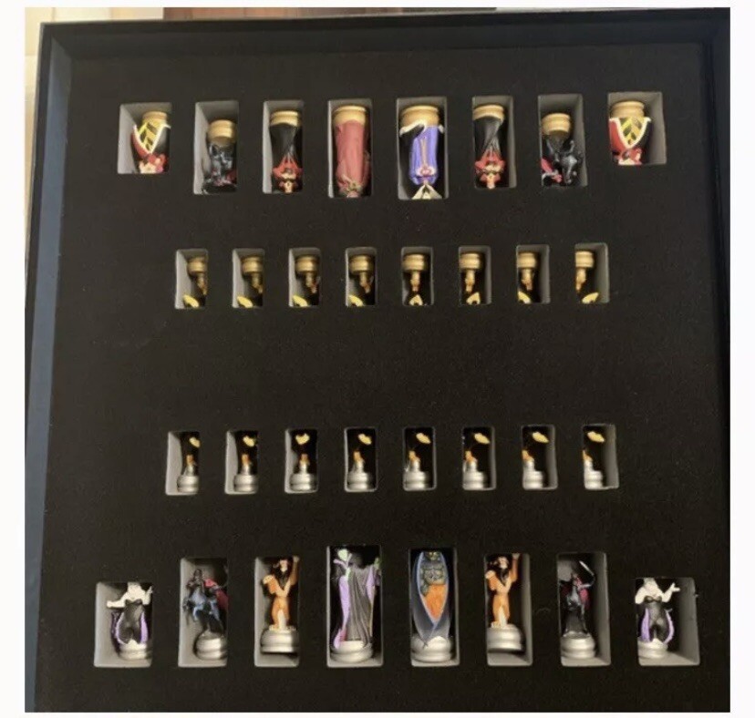 1997 Disney Limited Edition Villains Chess Set Rare Vintage New In Box