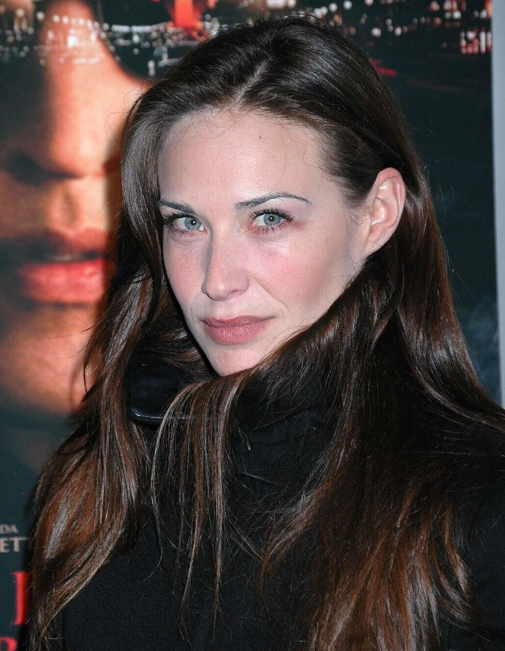 Claire Forlani in an 8\