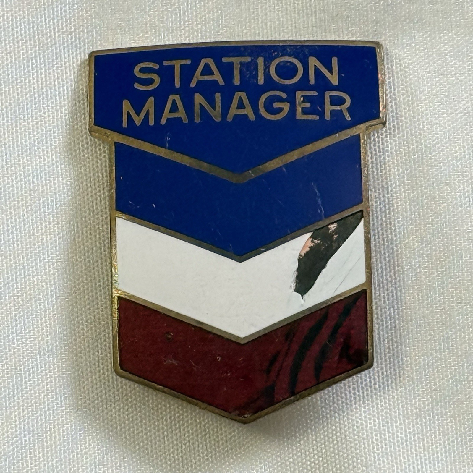 RARE Vintage 1950\'s Chevron Gas Station STATION MANAGER Enamel Badge / Pin