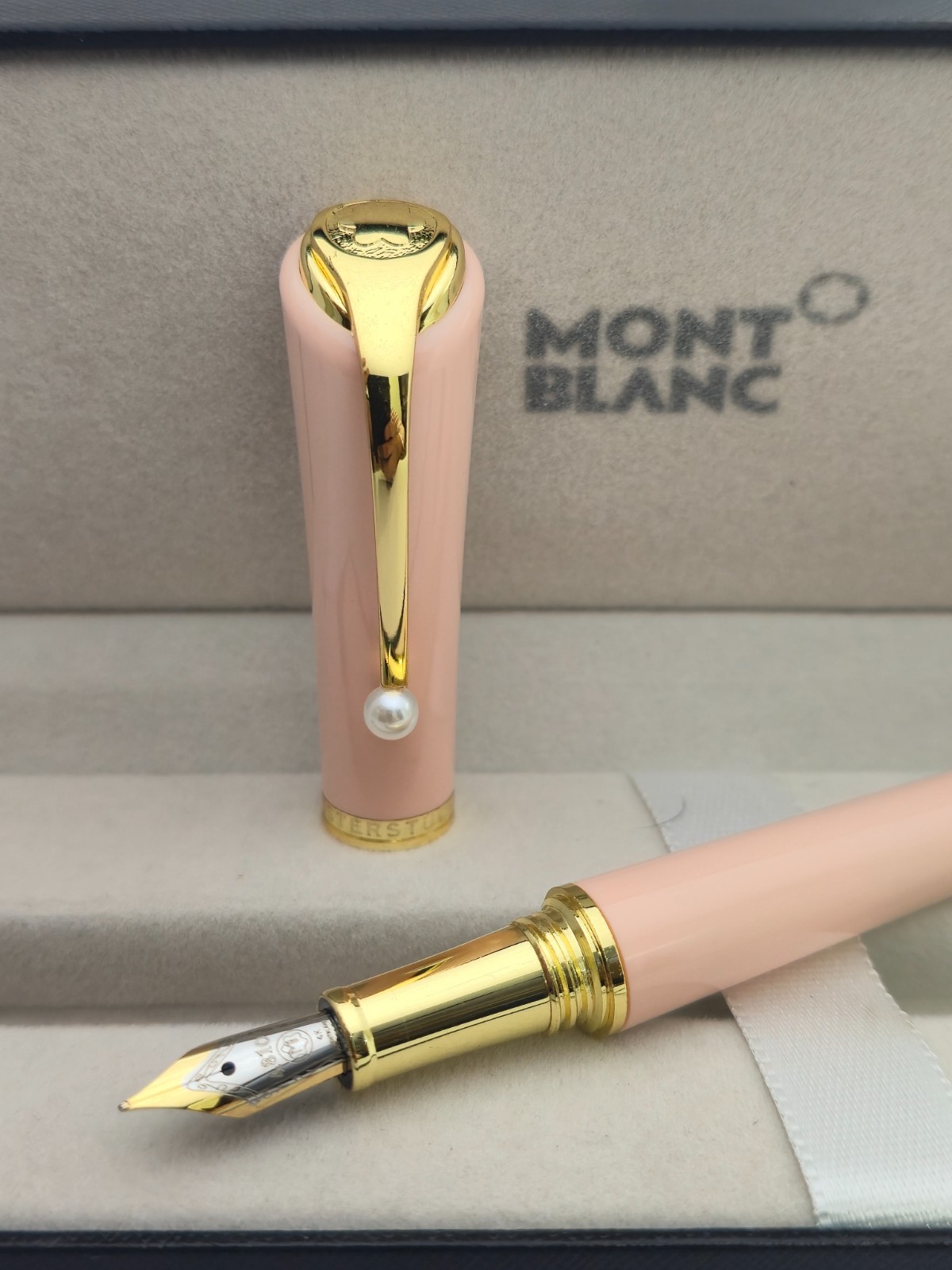 Luxury Montblanc Muses Edition Marilyn Monroe Fountain Pen - 