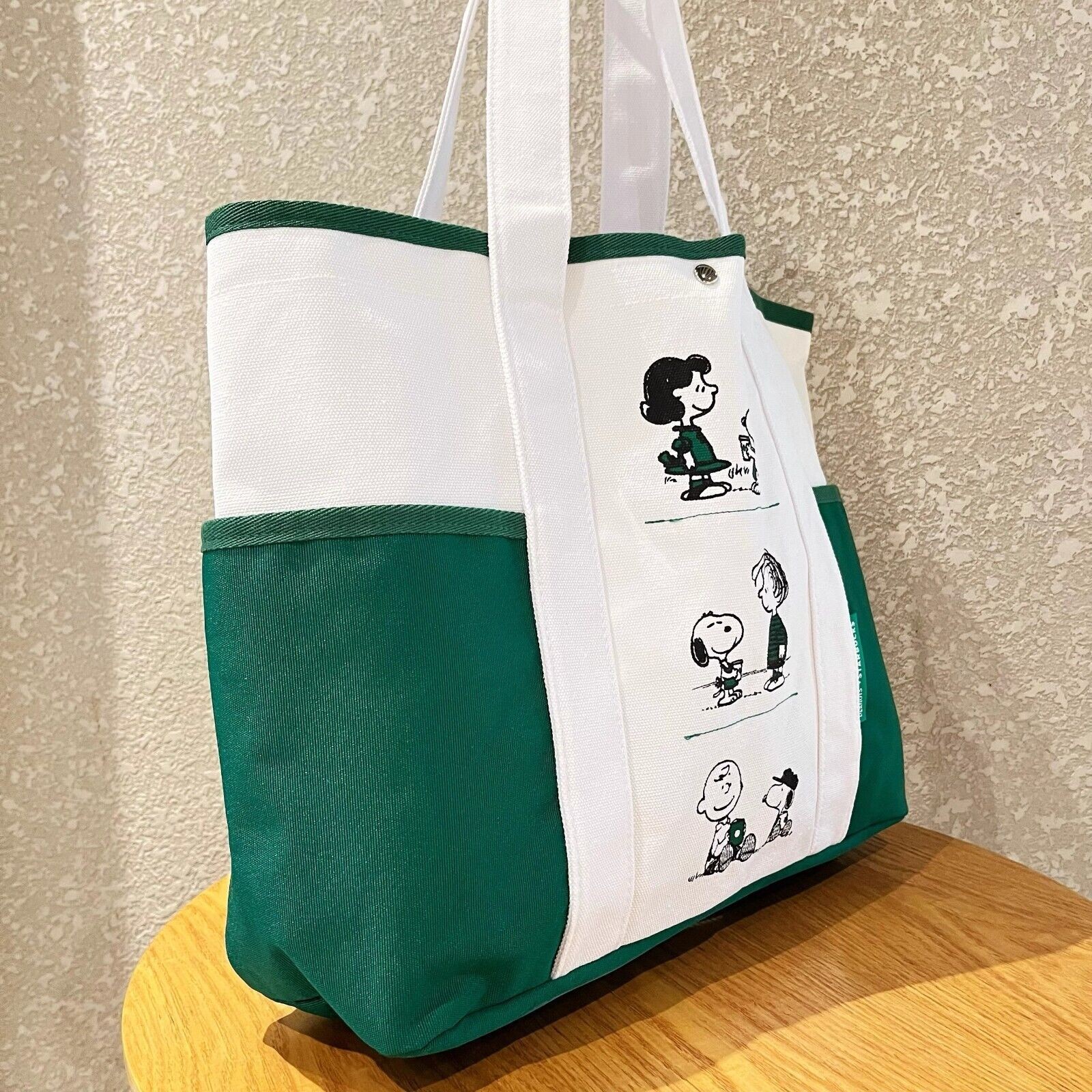 Starbucks x Snoopy Large-Capacity Tote Bag – Stylish Comic & House Prints