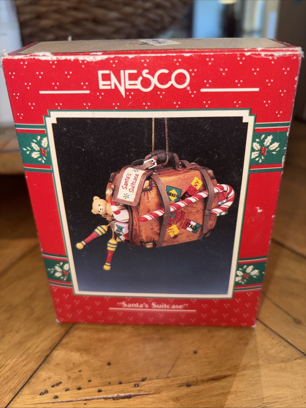 1990 Enesco Treasury of Christmas Ornaments Santa\'s Suitcase New