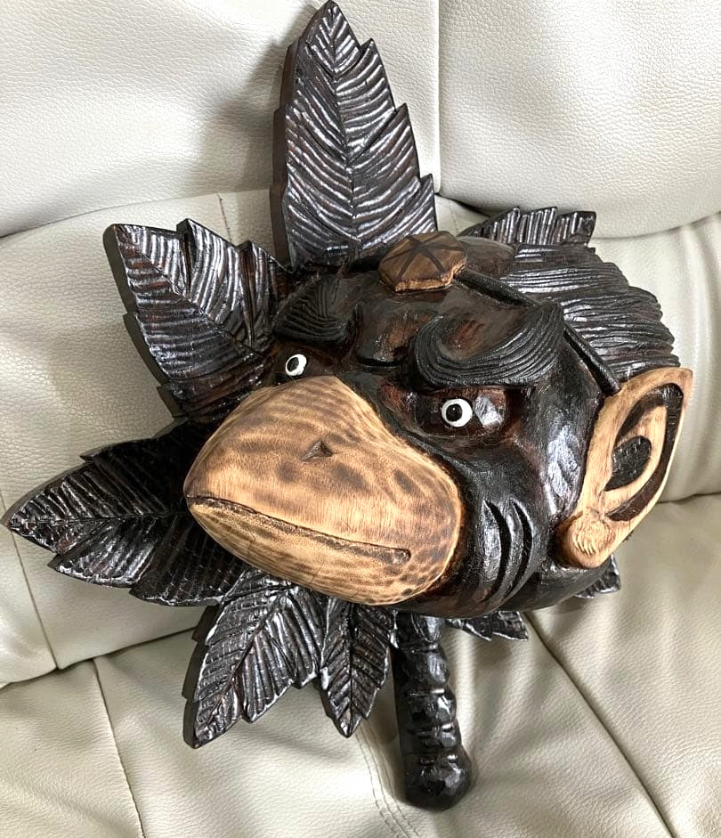 Vintage Japanese Wooden Carving of a Karasu Tengu\'s Face & Uchiwa Fan 30×25cm