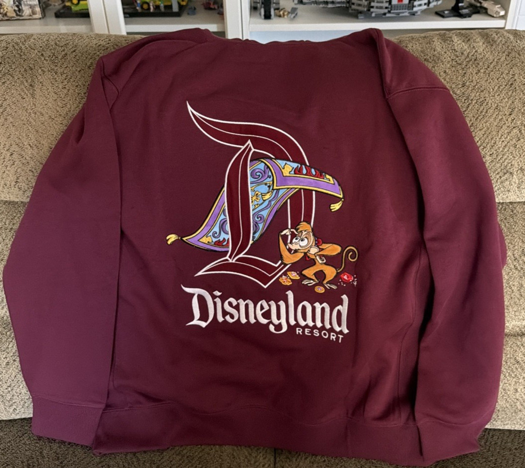 Disneyland Aladdin Magic Carpet Abu Pullover Hoodie Sweatshirt LARGE New 2026
