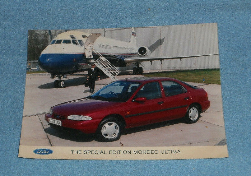 Circa 1993 to 1994 Press Photo Ford Mondeo Ultima Car