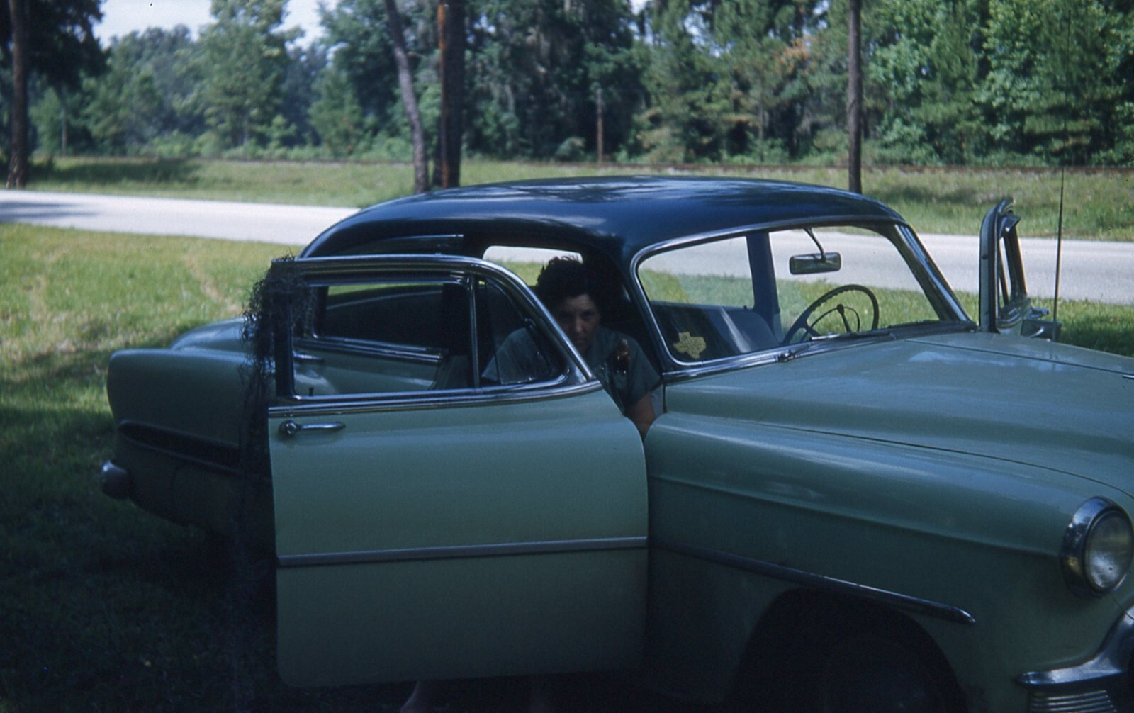 1950's Slide Lady Taking Roadside Break 1953 54 Chevrolet Texas Car Red Border