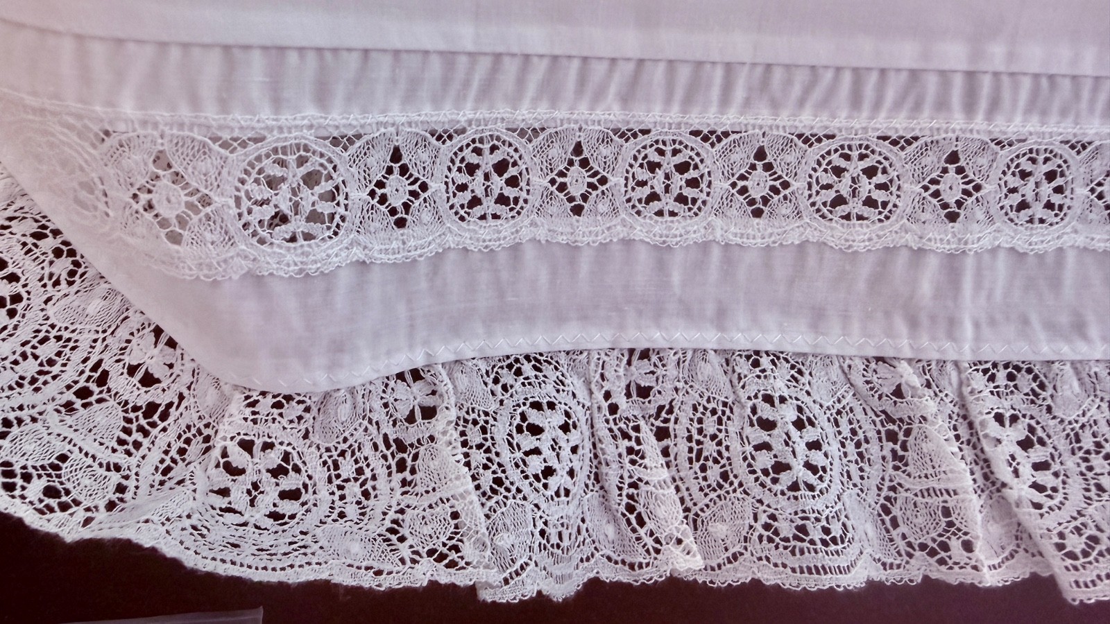 Vintage Laura Ashley White Sheet with Bridal Lace - Full/Double B365
