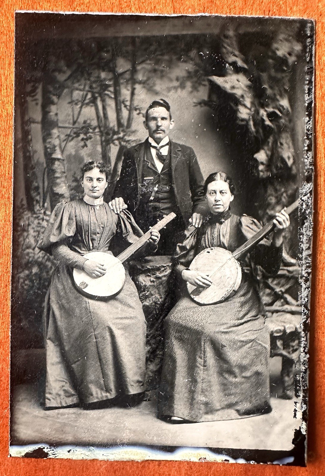 tintype of two female banjoists / banjo players rare antique photo musicians
