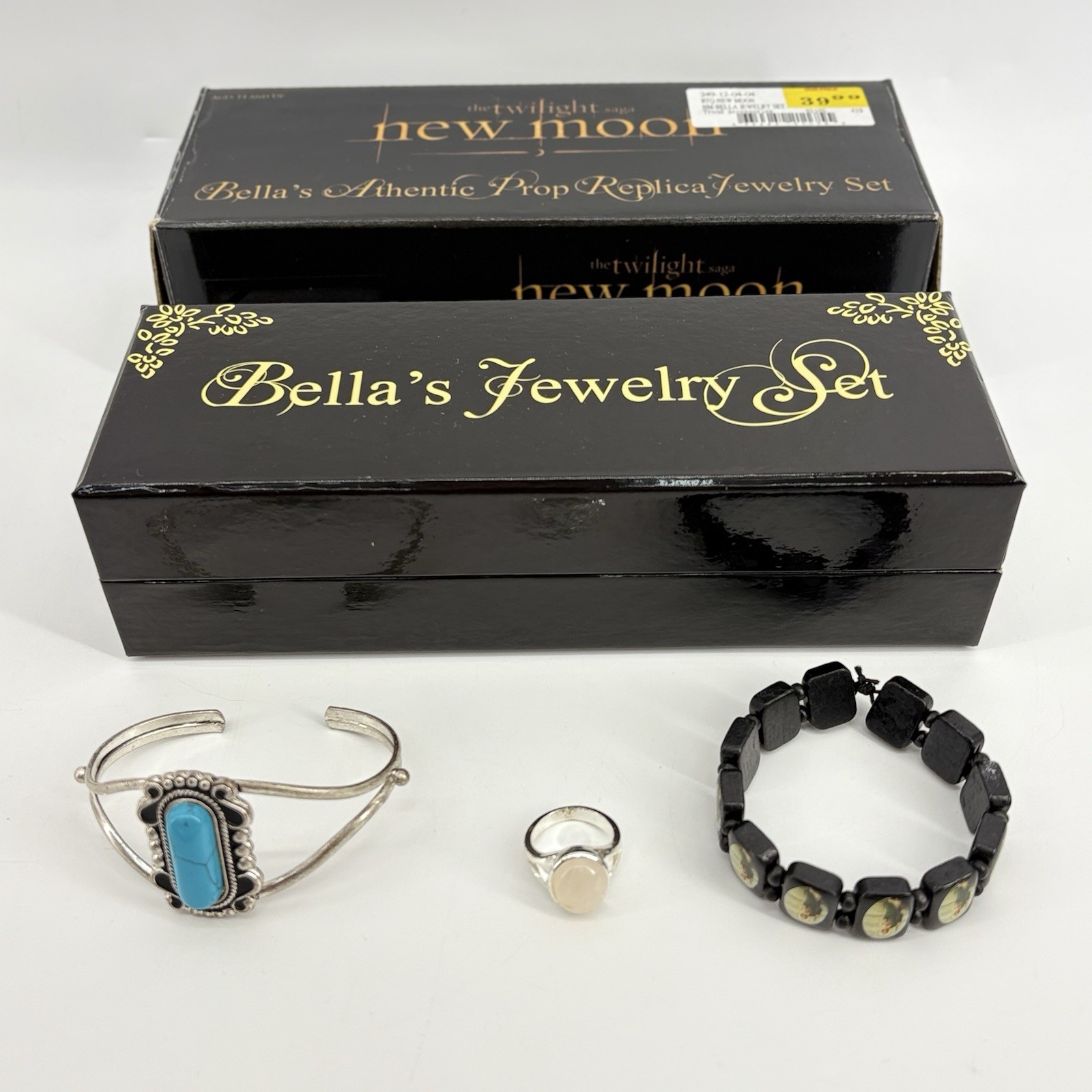 NECA TWILIGHT SAGA NEW MOON BELLA'S AUTHENTIC PROP REPLICA JEWELRY SET RARE USED