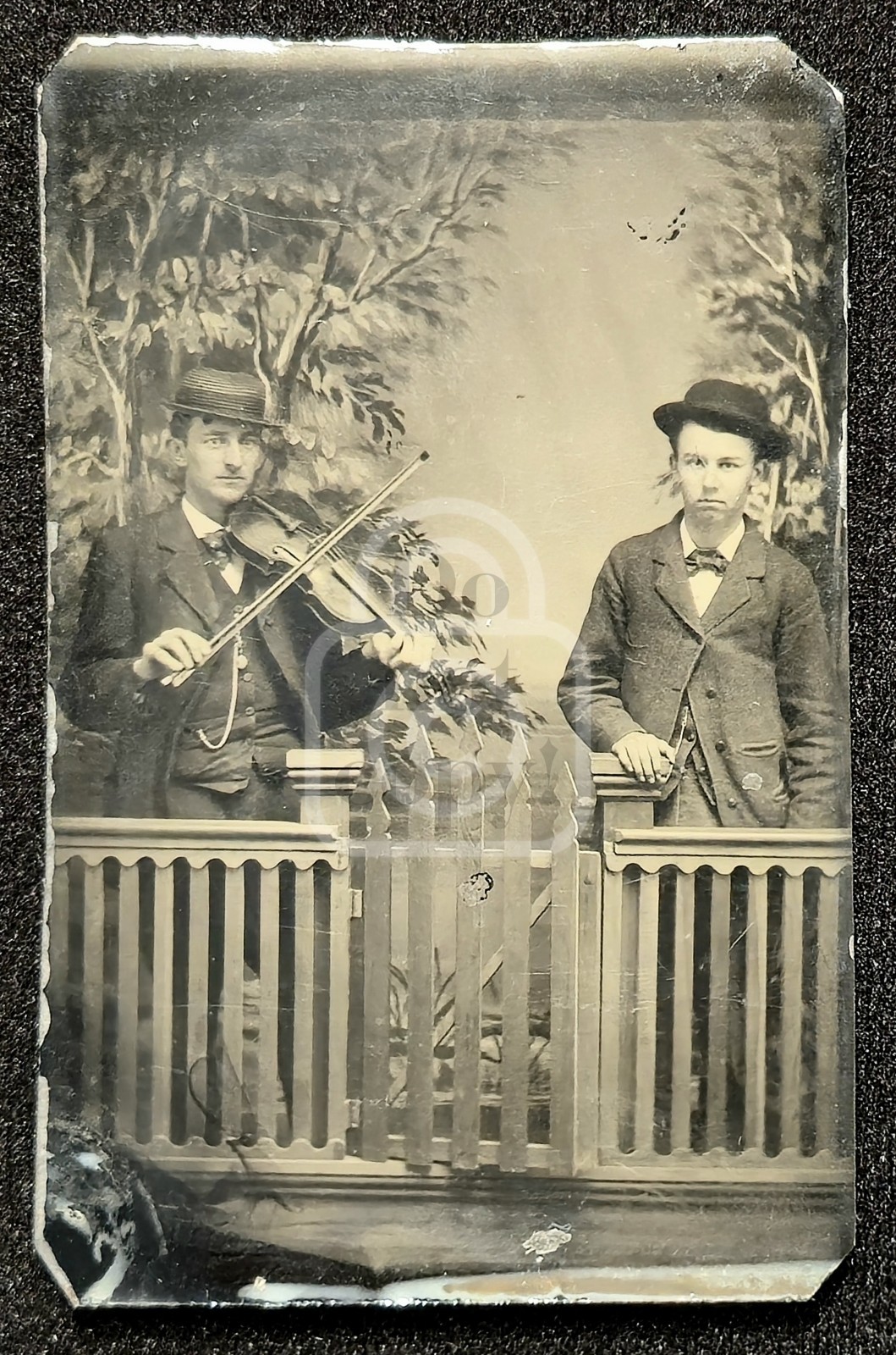 Early Americana. Identified Men, Violin. 1/6 Plate Tintype. C 1870\'s Maywood, In