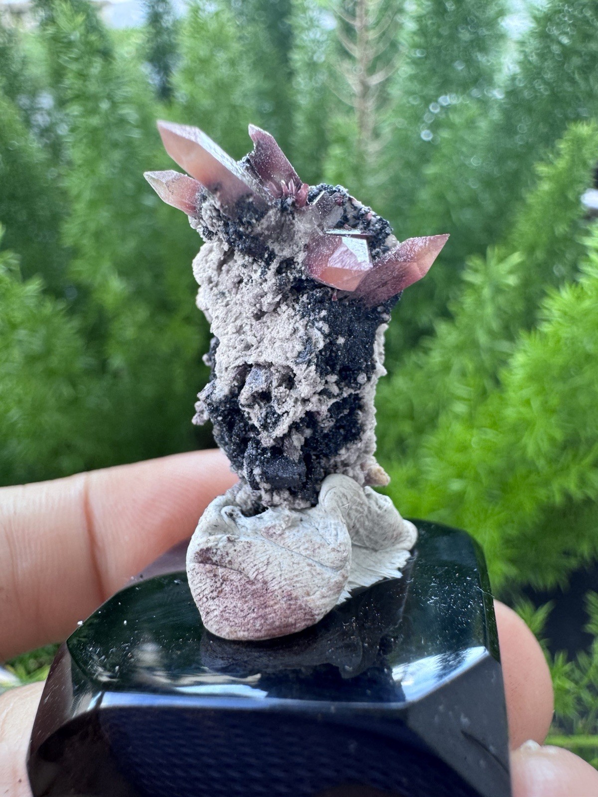 RED/CHAMPAGNE TOPAZ RHYOLITE CRYSTAL CLUSTER ON MATRIX - POTOSI, MEXICO 4g