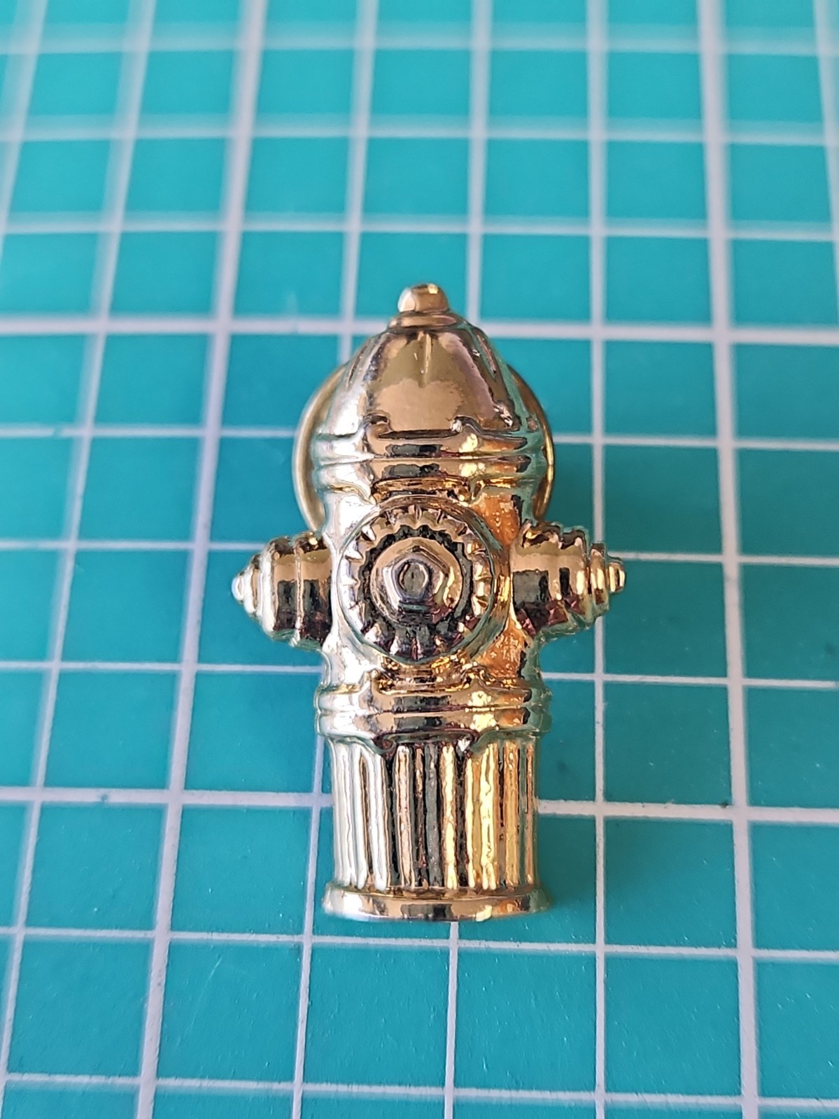 Vtg Fire Hydrant Gold Tone Lapel Pin 