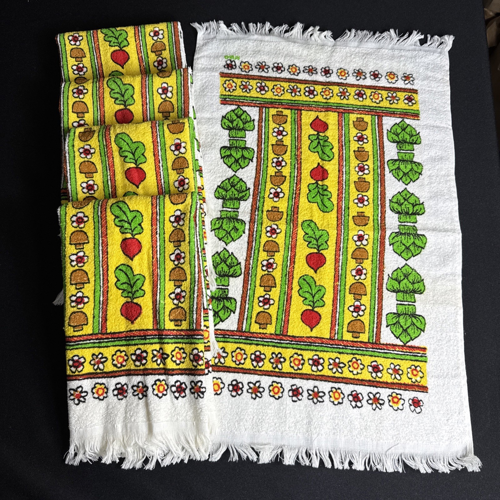 5 NOS Vintage Hand Kitchen Towels Mushrooms Artichokes Beets Daisies USA 70s