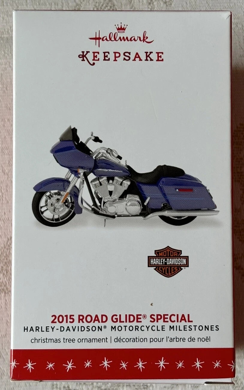 Hallmark 2016 Harley Davidson #18 Motorcycle  2015 Road Glide-AM-10-28-167