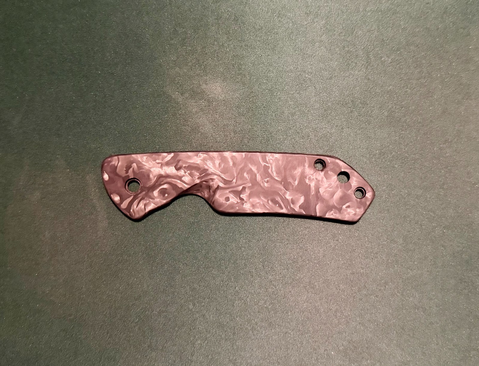 Spyderco Brouwer Custom Marbled Carbon Fiber Scale