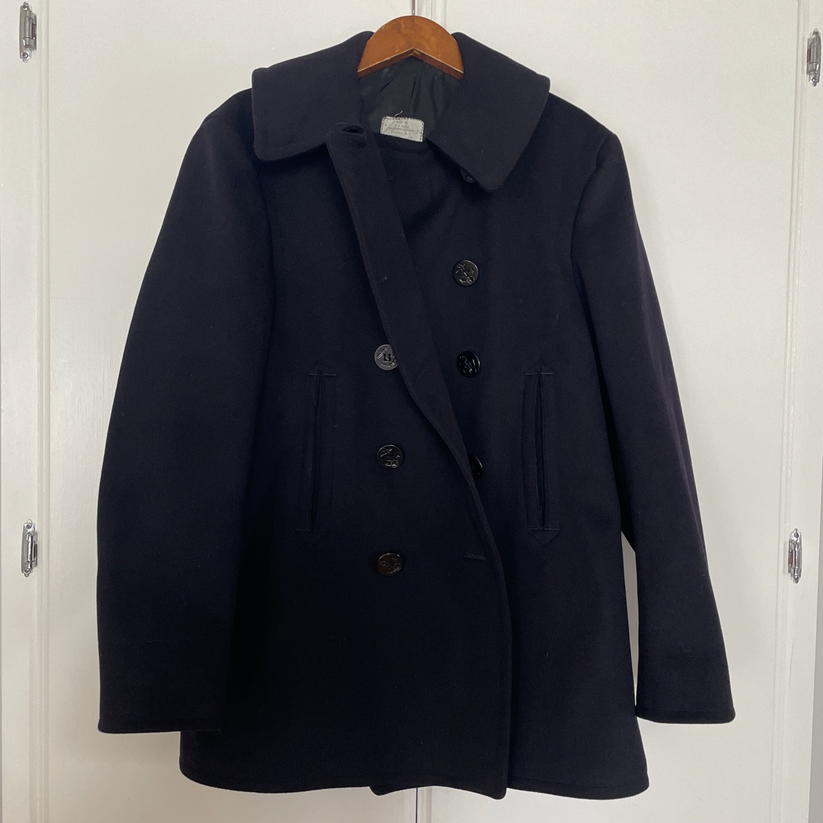 Deadstock WWII U.S. Navy Blue 100% Kersey Wool Pembroke Peacoat size 40 - mint