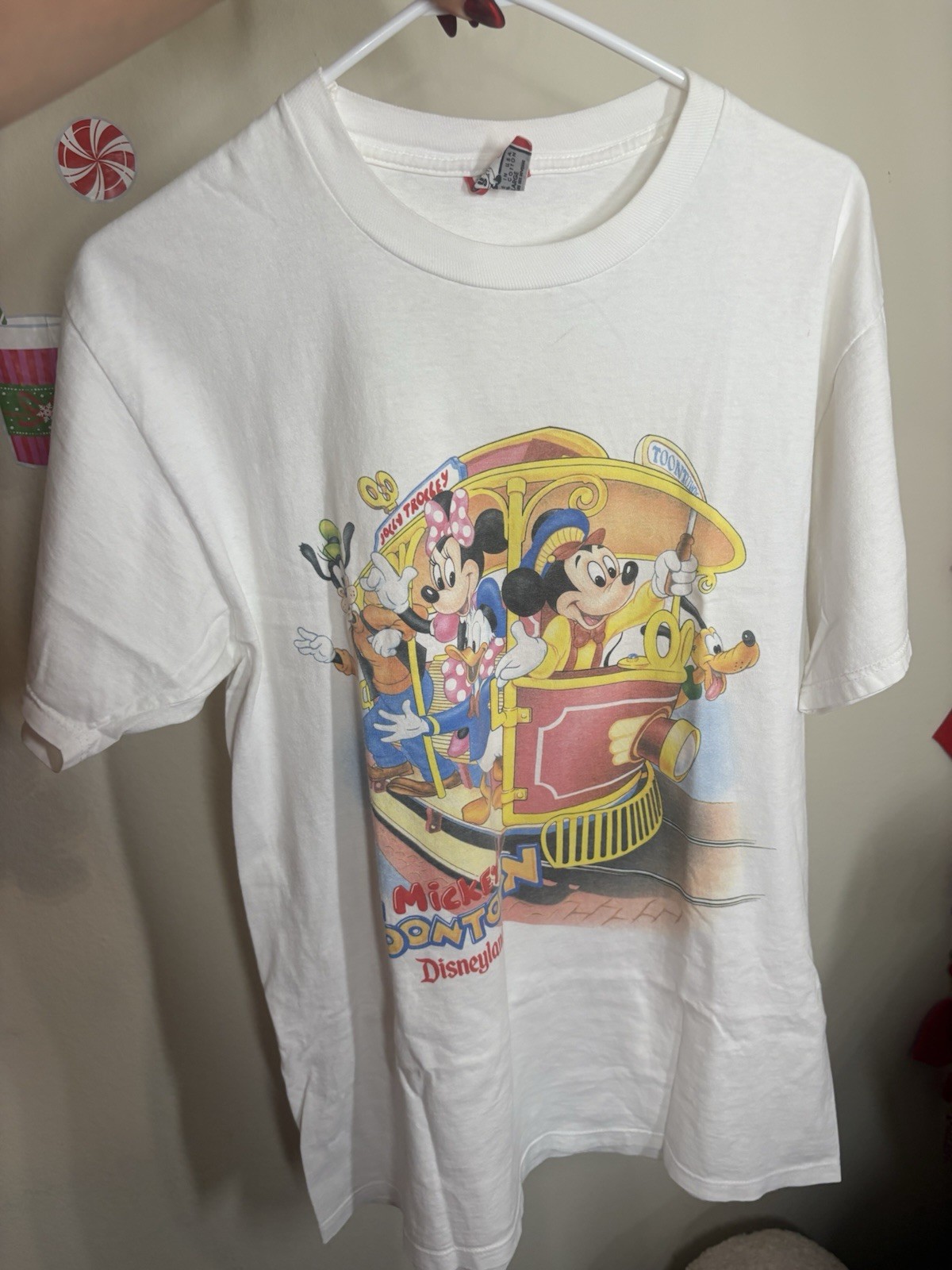 Vintage Disneyland T Shirt Adult Large Mickey\'s Toon Town 90s Rare