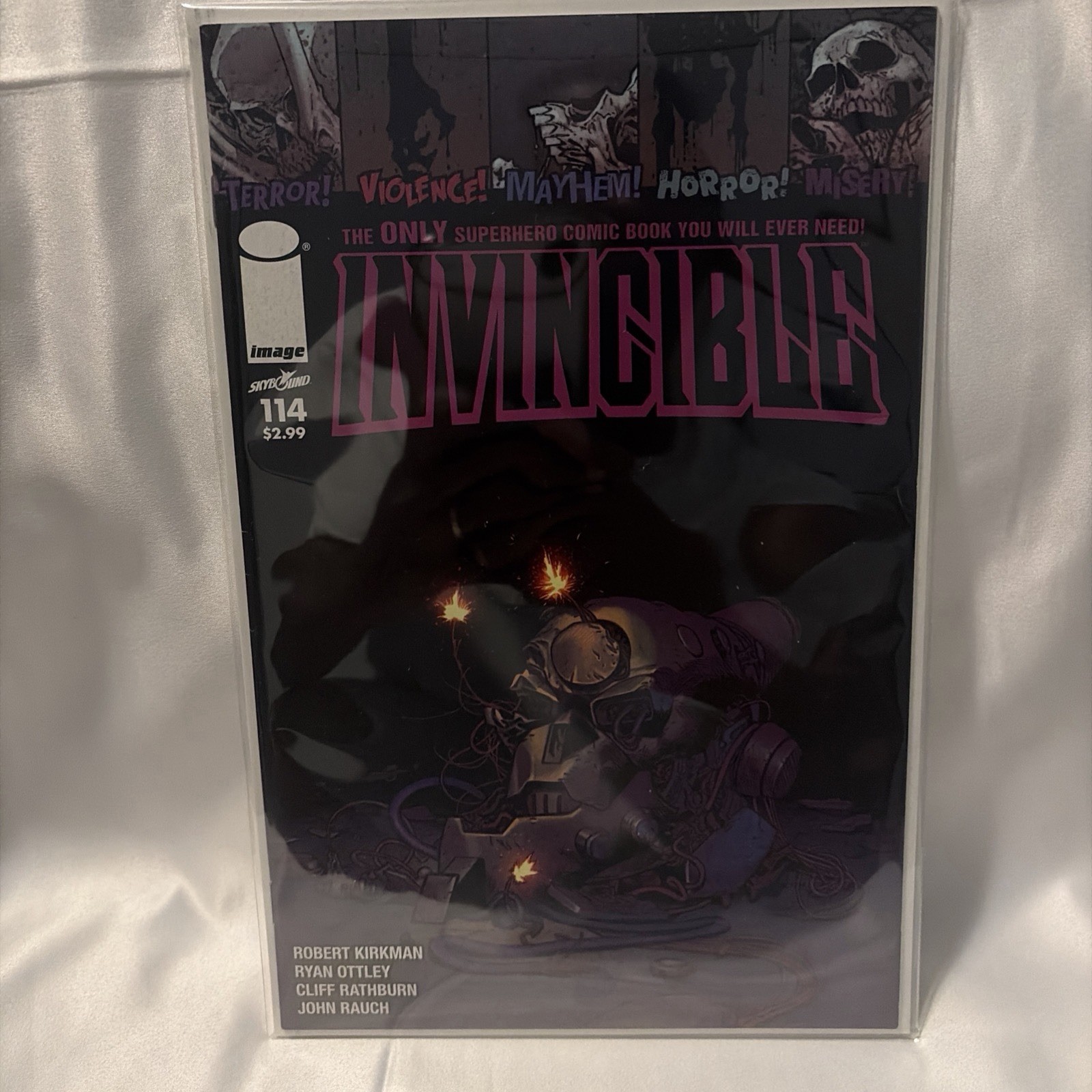 Invincible # 114 NM- Cond