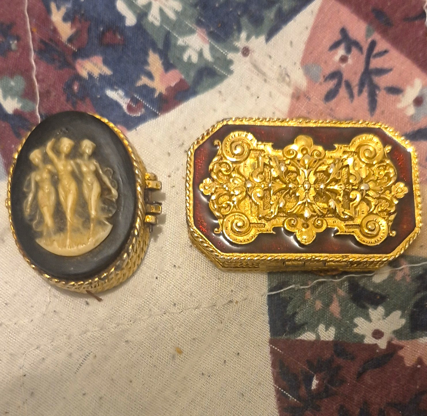 Lot of 2 Gold Tone Metal Hinged Pill/Trinket Boxes Oval & Rectangle
