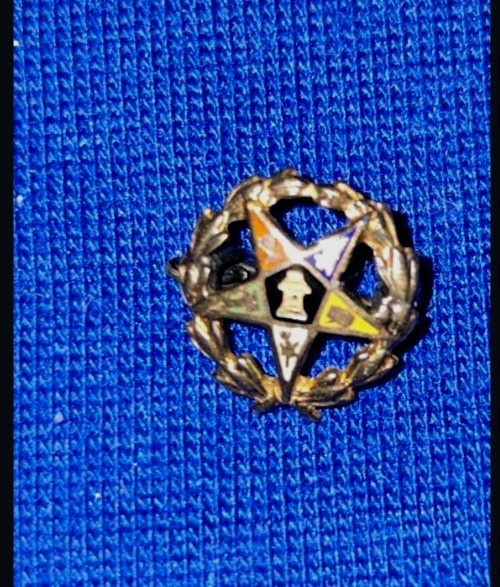 Vtg 10K Gold Order of the Eastern Star OES Past Matron Wreath Pin Brooch Charm