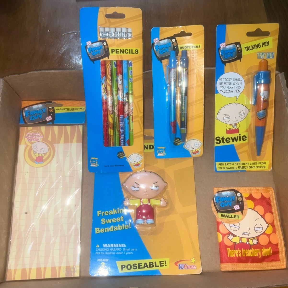 2006 Family Guy Stationary Pencils Pens Wallet Notepad Bendable Stewie Etc NEW
