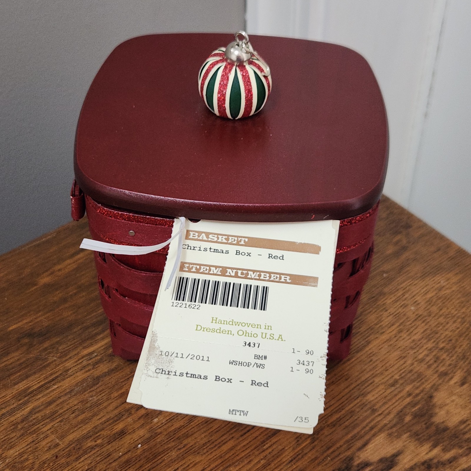 Longaberger 2011 Christmas Box Basket in Red with Lid & Ornament Knob+Protector