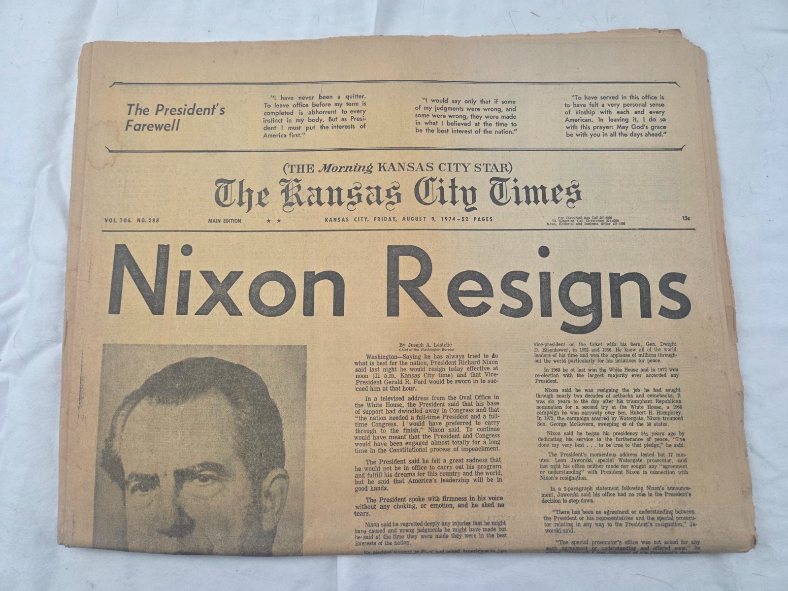 Newspaper President Richard Nixon Resigns Kansas City Times Aug 9, 1974