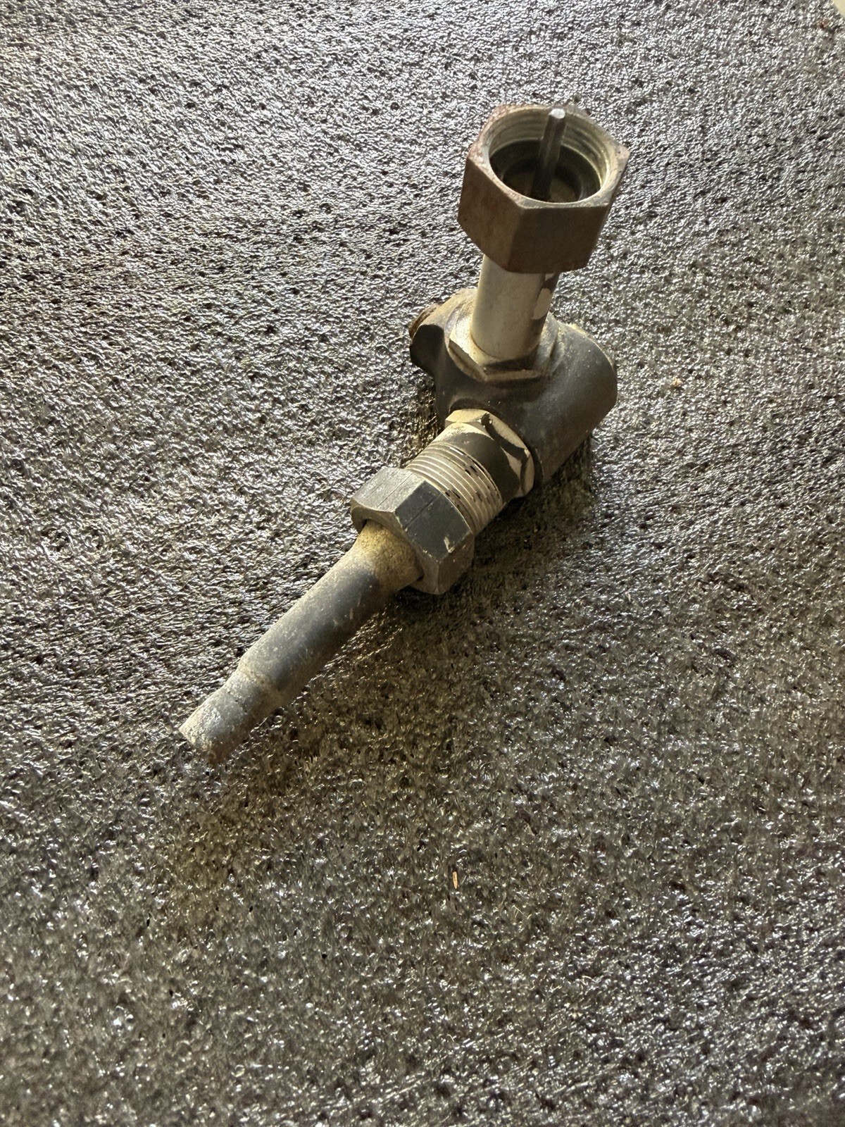 Hmmwv Speedometer Tachometer Elbow