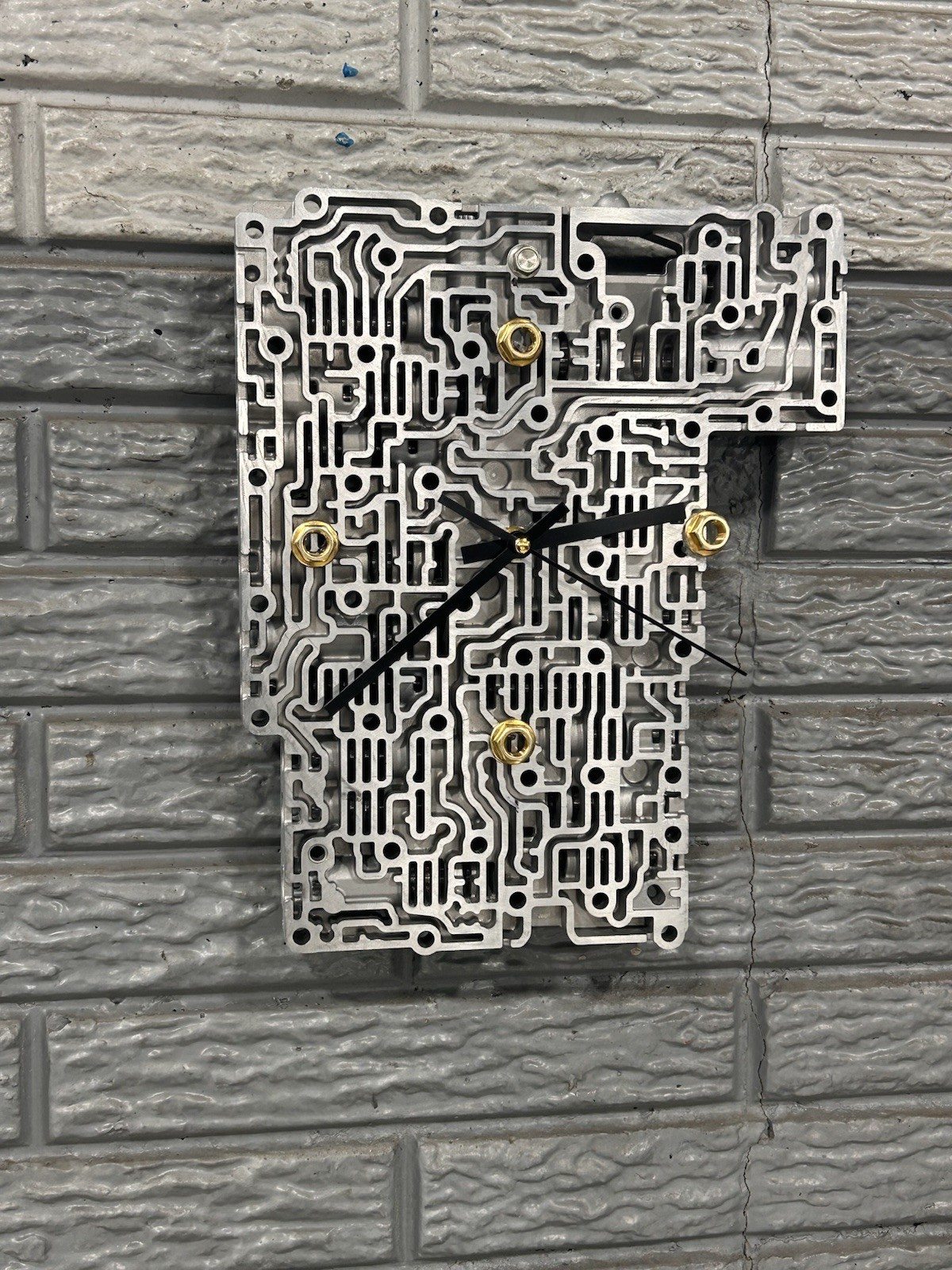 Valve Body Clock – A Gearhead’s Timepiece.    one-of a kind clock Man Cave Decor