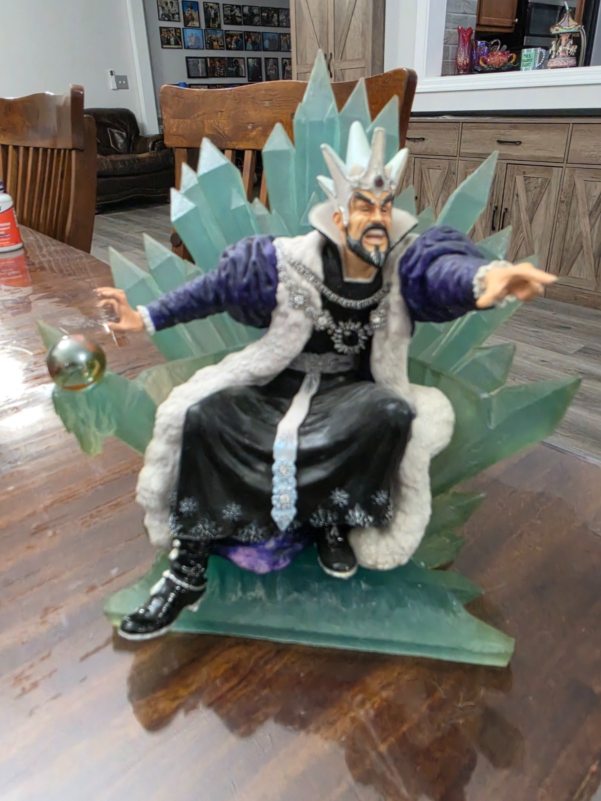 1988 ENCHANTICA VRORST (EN 2040) ICE SORCERER ON HIS THRONE