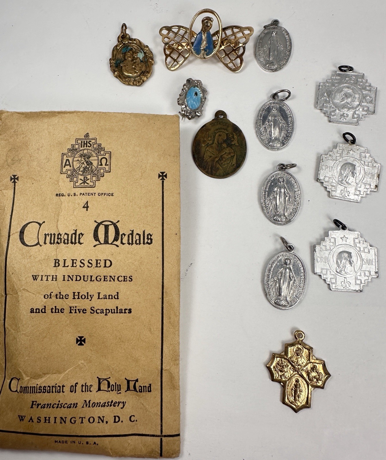 Vintage Catholic Religious Talisman Mixed Lot-15 Mary Jesus Saints Pendants