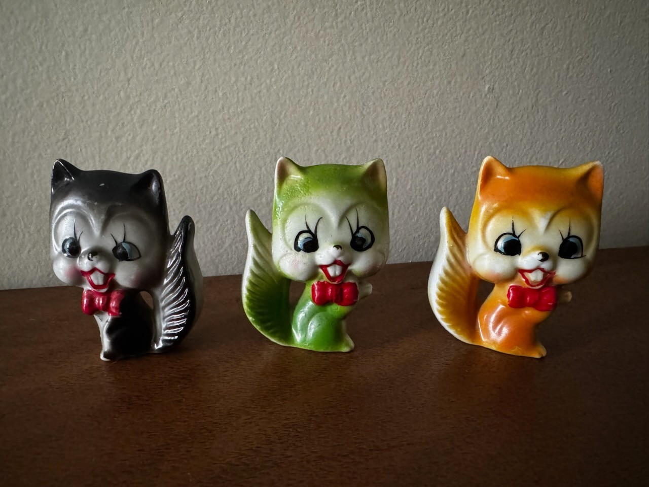 Vtg 1960's Anthropomorphic Squirrel Japan Kitsch Red Bow Tie Big Eyes Lot Of 3
