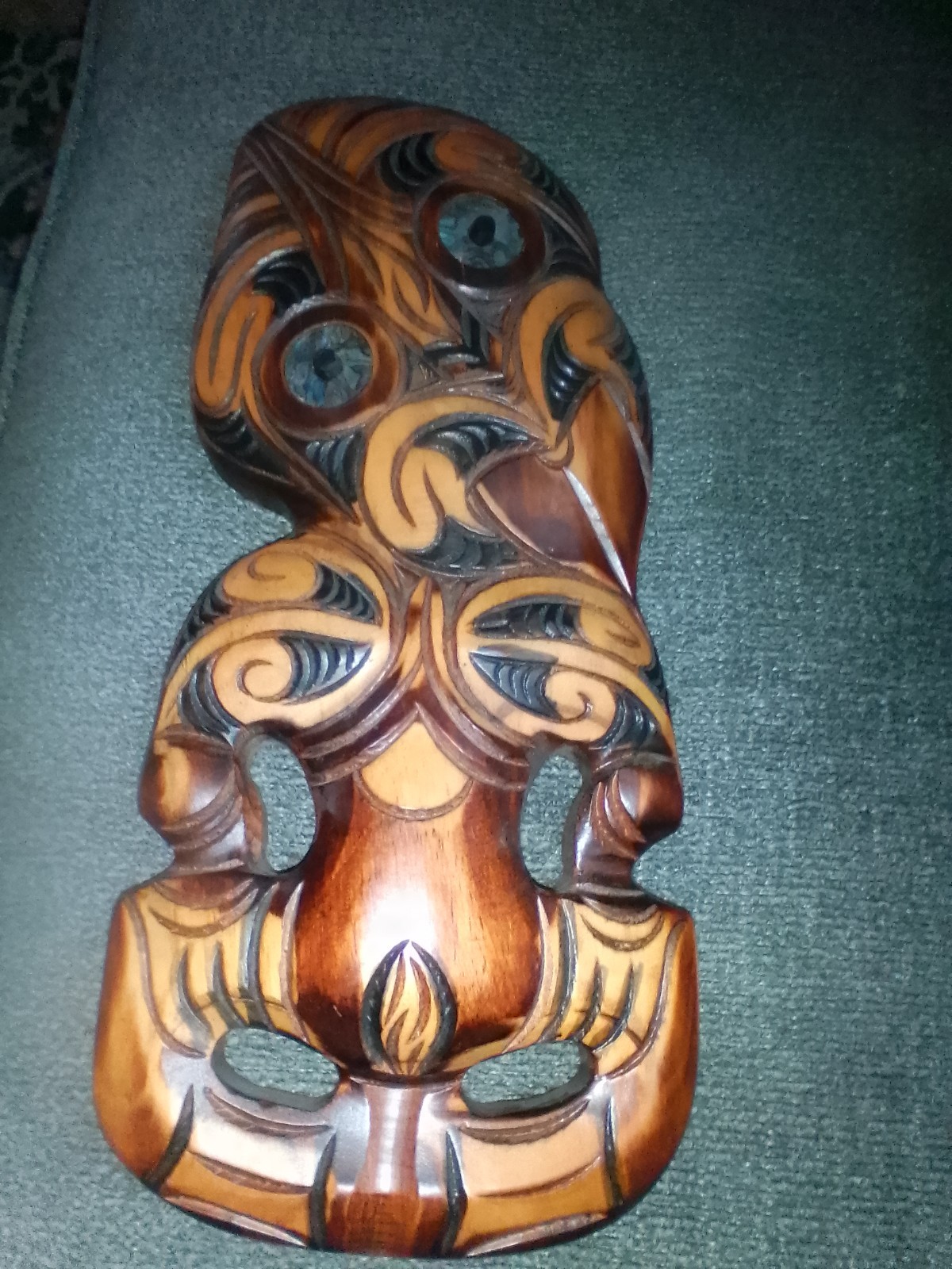 Vintage Maori Wood Carving Hei Tiki Rotorua New Zealand Abalone Paua Shell Eyes