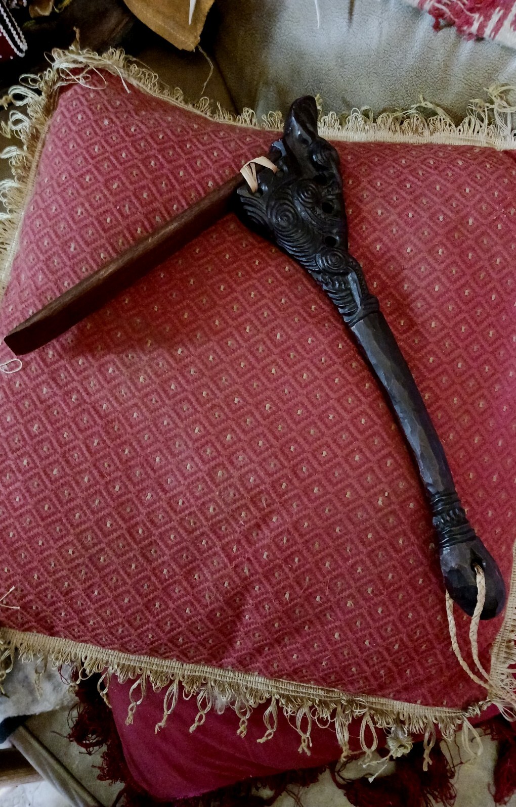 ** AWESOME VINTAGE MAORI WAR AXE CEREMONY AXE VERY NICE HTF COLLECTORS ITEM  **